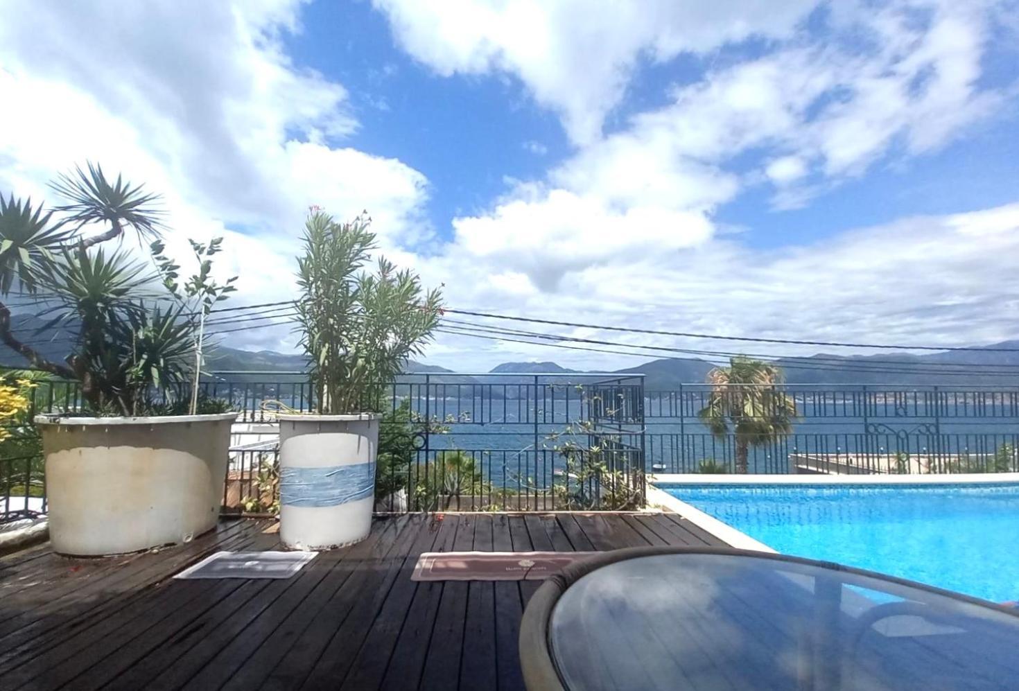 Apartment Tri Kiparisa Tivat Dış mekan fotoğraf