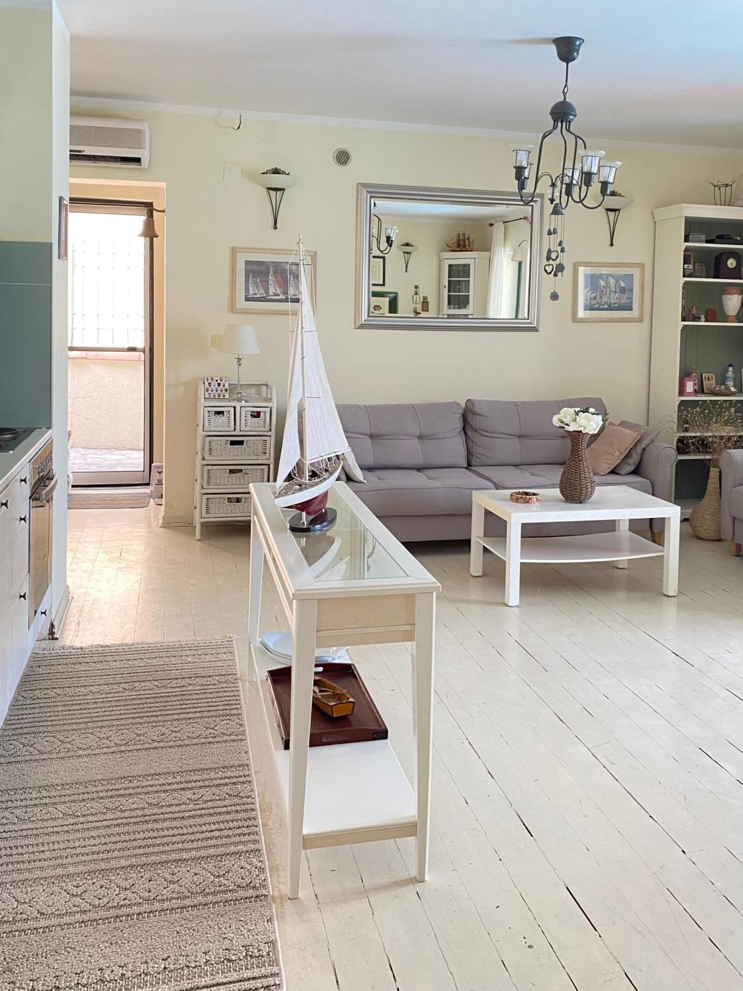 Apartment Tri Kiparisa Tivat Dış mekan fotoğraf